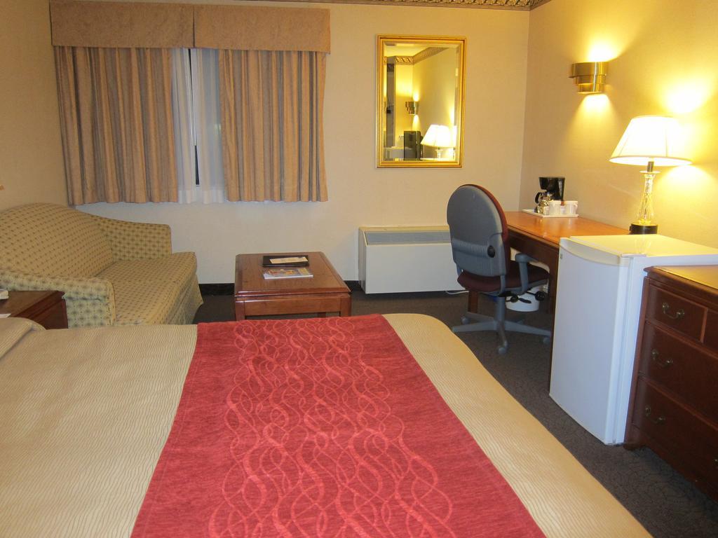 Comfort Inn Meadowvale Mississauga Buitenkant foto