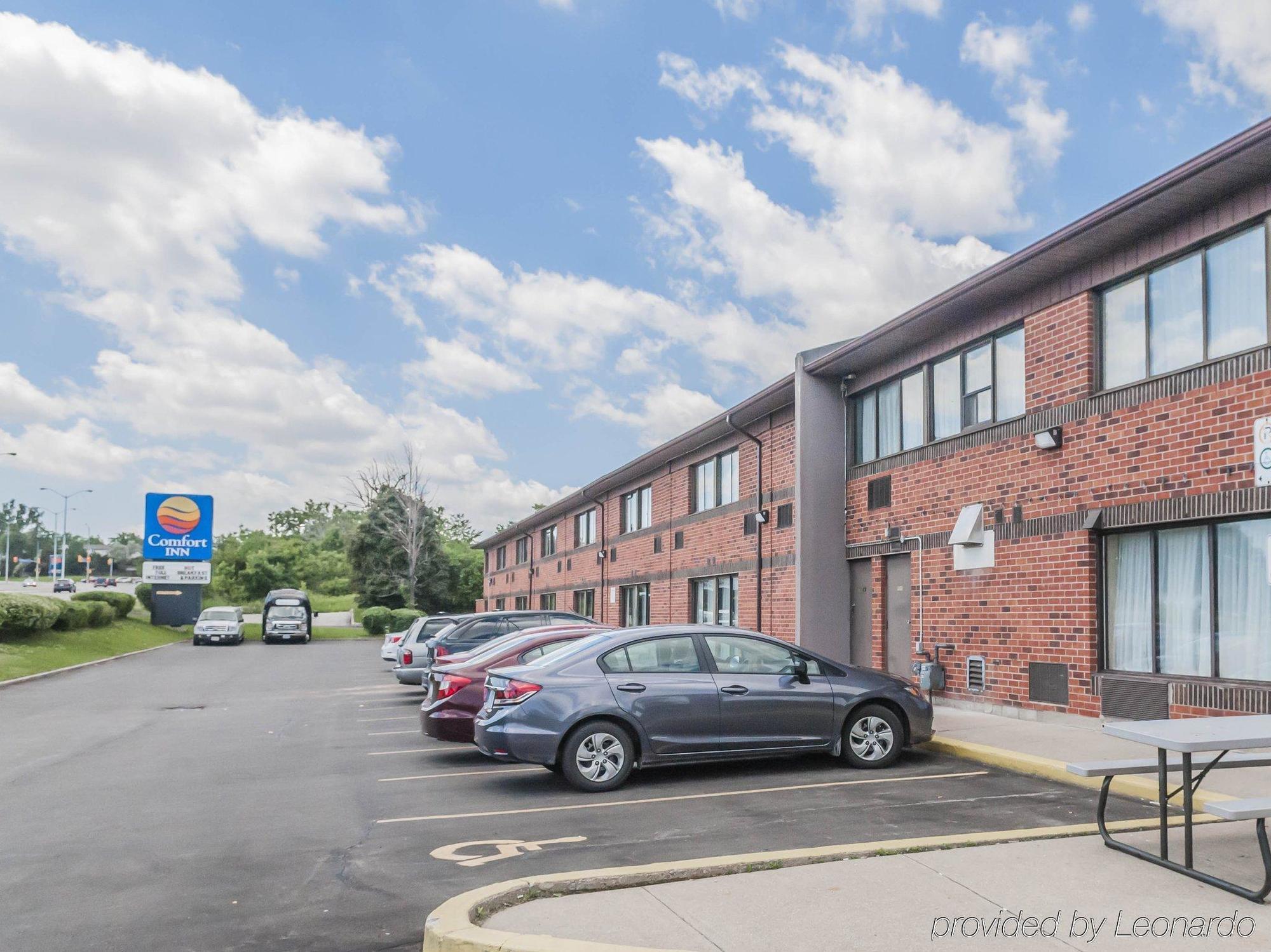 Comfort Inn Meadowvale Mississauga Buitenkant foto