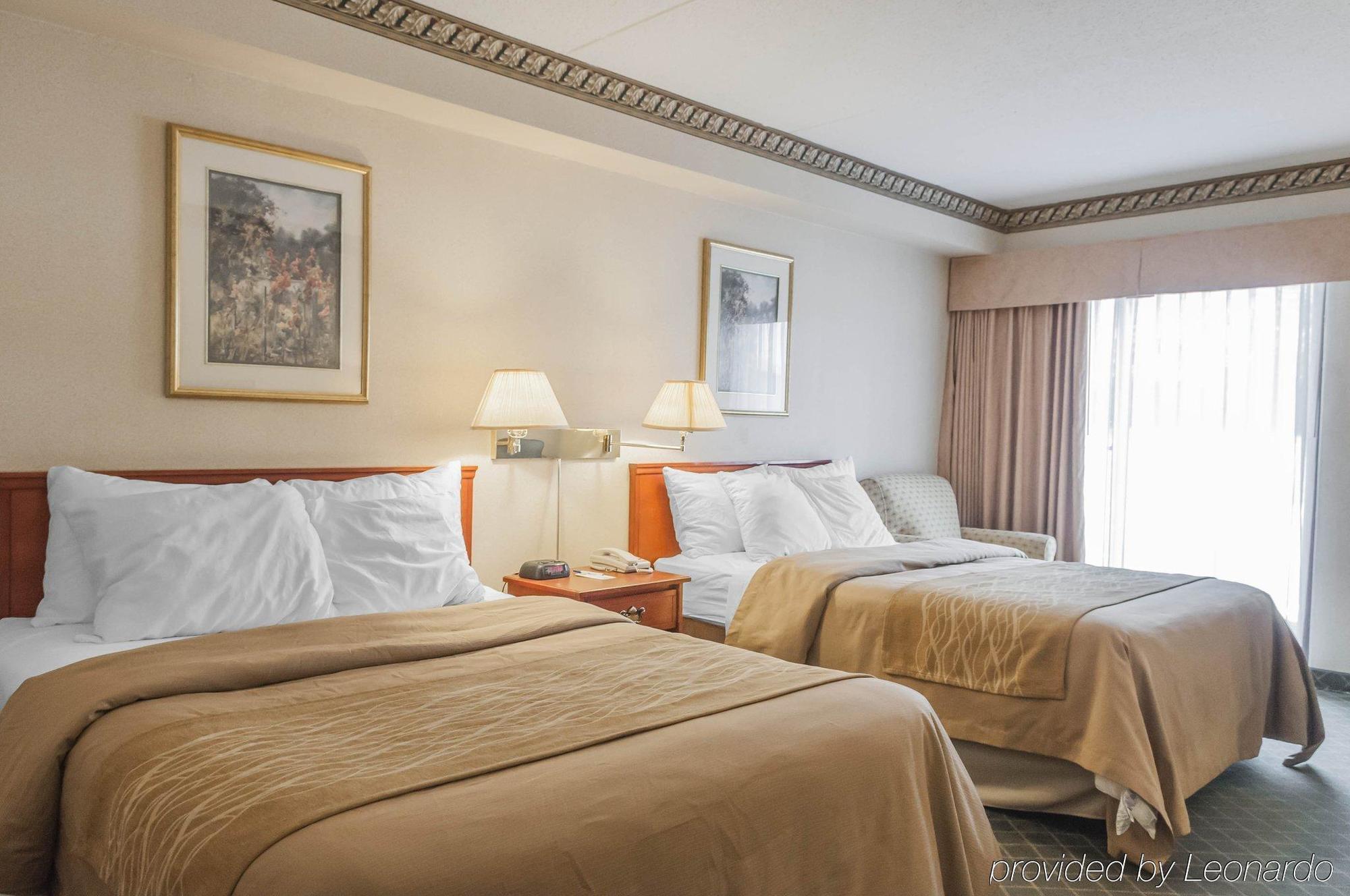Comfort Inn Meadowvale Mississauga Buitenkant foto