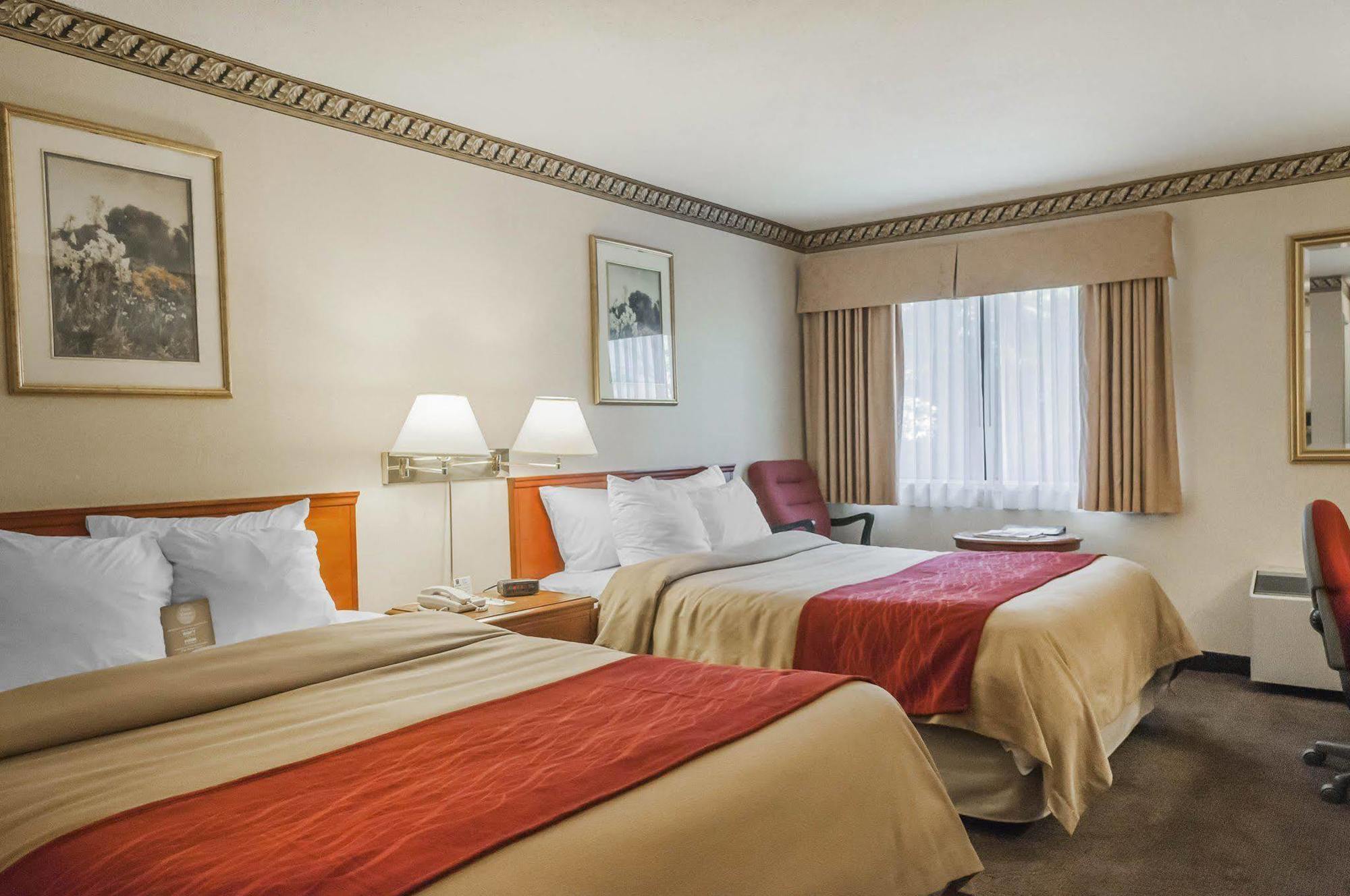 Comfort Inn Meadowvale Mississauga Buitenkant foto